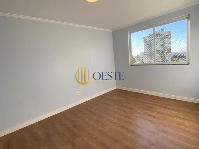 Imagem 2: Apartamento Semimobiliado com Suíte e 2 Dormitórios