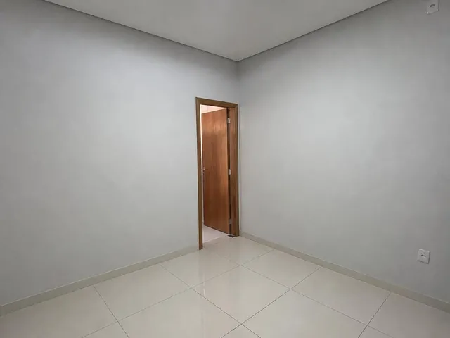 Imagem 6: Vende Sobrado, Localizado na Rua Hilário Nicaretta, Nº 1.554, Primo Maffissoni