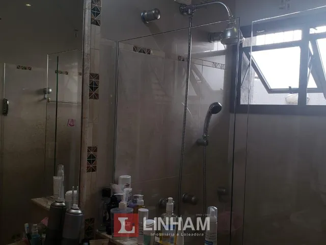 Imagem 2: Excelente Casa a Venda no Centro de Arapongas - 3 Suítes -Piscina Aquecida - Hidro