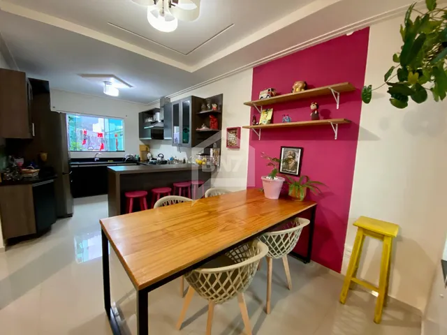 Imagem 5: Casa Ampla e Bem Localizada Conforto, Funcionalidade e Terreno Espaçoso