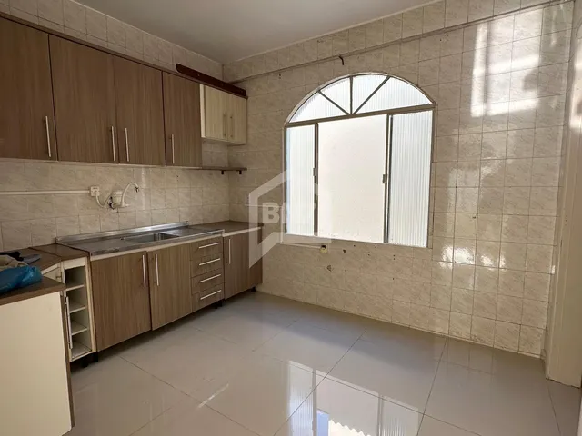 Imagem 12: Casa em Final de Rua com Área Verde Conforto e Privacidade Total