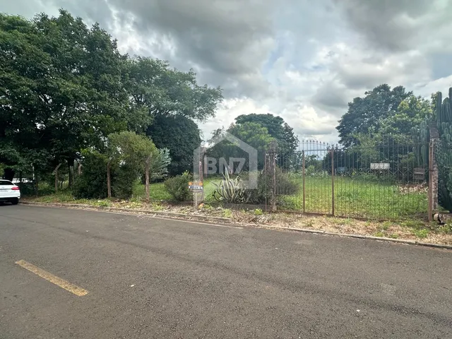 Imagem: Terreno de Esquina À Venda, Júpiter, Francisco