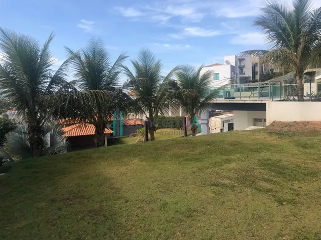 Imagem 4: Lote de 327M À Venda, em Escarpas do Lago, Plano e Excelente Localização
