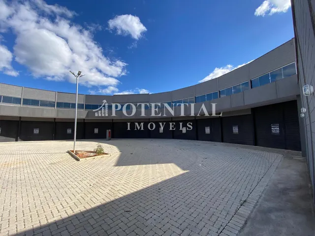 Imagem 13: Potential Aluga Lojas Comerciais com Metragens Que Variam de 31 a 172 M