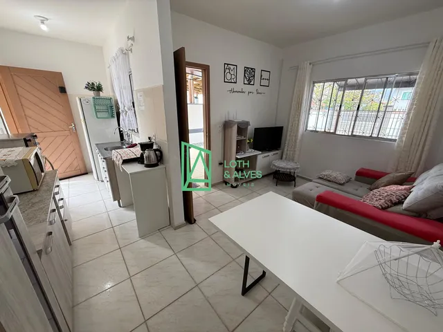 Imagem 7: Casa Semimobiliada À Venda, 2 Dormitórios Sendo 1 Suíte na Praia de Armação, Penha - Sc