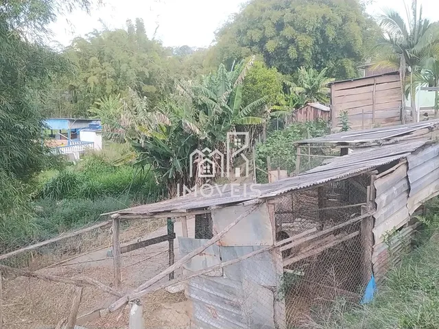 Imagem 3: Sítio À Venda em Alfredo Vasconcelos com 3 Dormitórios no Cará