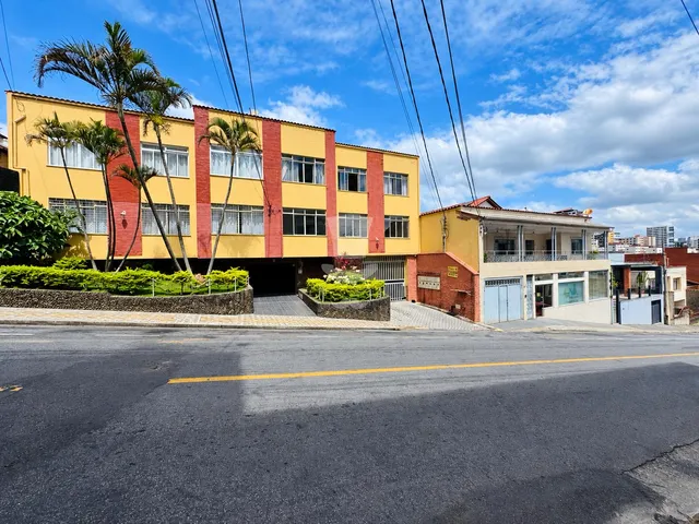 Imagem: Apartamento À Venda em Barbacena com 4
