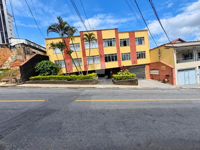 Imagem 4: Apartamento À Venda em Barbacena com 4 Dormitórios Sendo 1 Suíte no Centro