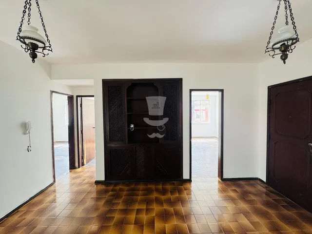 Imagem 12: Apartamento À Venda em Barbacena com 4 Dormitórios Sendo 1 Suíte no Centro