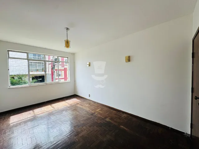 Imagem 14: Apartamento À Venda em Barbacena com 4 Dormitórios Sendo 1 Suíte no Centro
