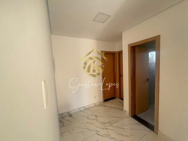 Imagem 15: Casa Duplex Moderna no Bairro Tiradente com 3 Quartos e 4 Vagas de Garagem a 5 Minutos do Centro
