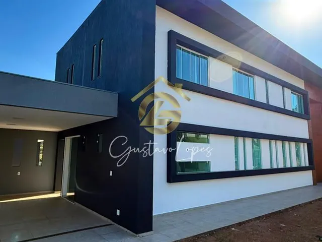 Imagem: Casa de Alto Padrão com 3 Suítes, Piscina