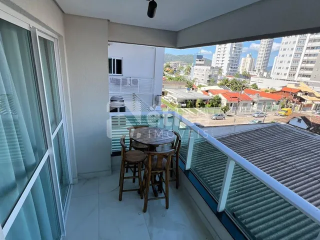Imagem 9: Apartamento Mobiliado com 1 Suíte, 1 Dormitório e Sacada com Churrasqueira