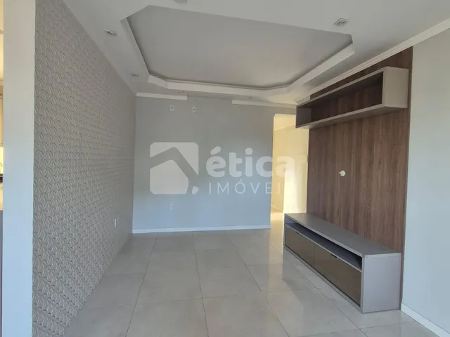 Imagem 7: Apartamento Semi Mobiliado À Venda com 2 Quartos, 1 Suíte e 2 Vagas de Garagem