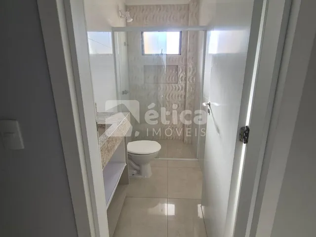 Imagem 8: Apartamento Semi Mobiliado À Venda com 2 Quartos, 1 Suíte e 2 Vagas de Garagem