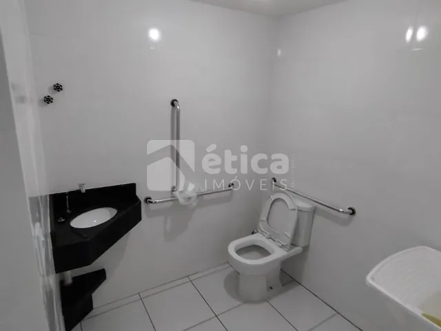 Imagem 6: Sala Comercial de 380 M² em Localização Estratégica no Bairro São Vicente