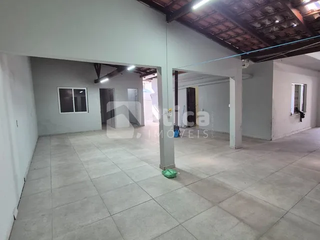 Imagem 7: Casa para Locação com 4 Quartos, 1 Suíte e 2 Vagas no Bairro São Vicente
