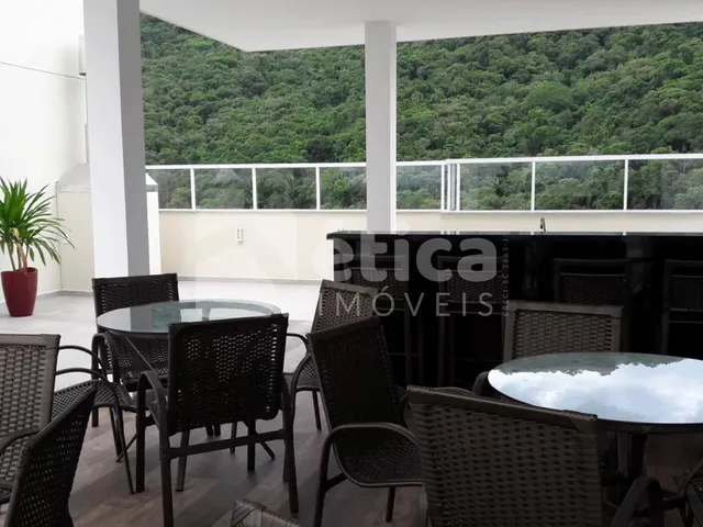 Imagem 8: Apartamento Mobiliado À Venda com 1 Suíte e 1 Dormitório no Bairro Ressacada