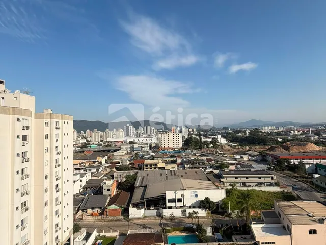 Imagem 15: Apartamento À Venda no São João em Itajaí com 2 Dormitórios e Churrasqueira