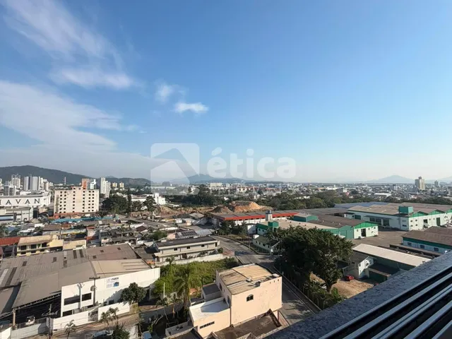 Imagem 16: Apartamento À Venda no São João em Itajaí com 2 Dormitórios e Churrasqueira