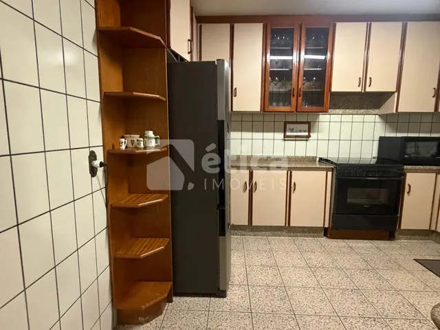 Imagem 12: Casa Averbada com 3 Suítes, Área Gourmet e Amplo Quintal