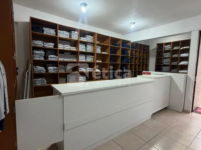 Imagem 5: Casa À Venda com 4 Dormitórios e Sala Comercial no Bairro Fazenda em Itajaí