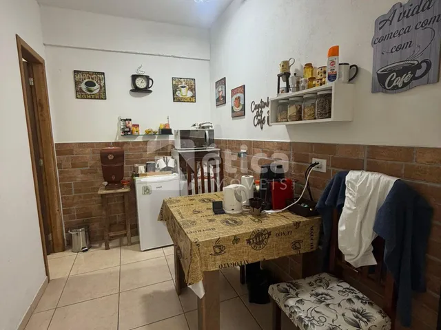Imagem 6: Casa À Venda com 4 Dormitórios e Sala Comercial no Bairro Fazenda em Itajaí