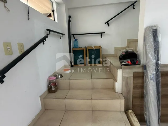 Imagem 9: Casa À Venda com 4 Dormitórios e Sala Comercial no Bairro Fazenda em Itajaí
