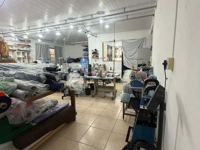 Imagem 13: Casa À Venda com 4 Dormitórios e Sala Comercial no Bairro Fazenda em Itajaí