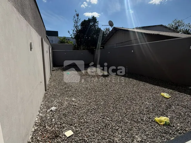 Imagem 9: Sobrado À Venda com 3 Dormitórios, Suíte com Closet e 2 Vagas