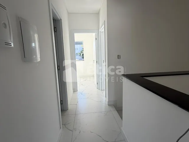 Imagem 15: Sobrado À Venda com 3 Dormitórios, Suíte com Closet e 2 Vagas