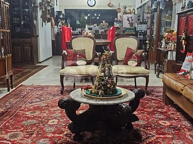 Imagem 6: Casa Averbada com 4 Dormitórios, 3 Suítes e Piscina À Venda no Fazenda Itajaí