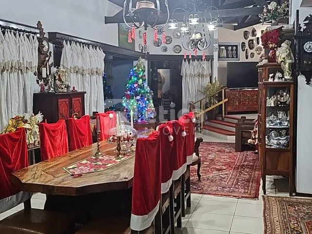 Imagem 11: Casa Averbada com 4 Dormitórios, 3 Suítes e Piscina À Venda no Fazenda Itajaí