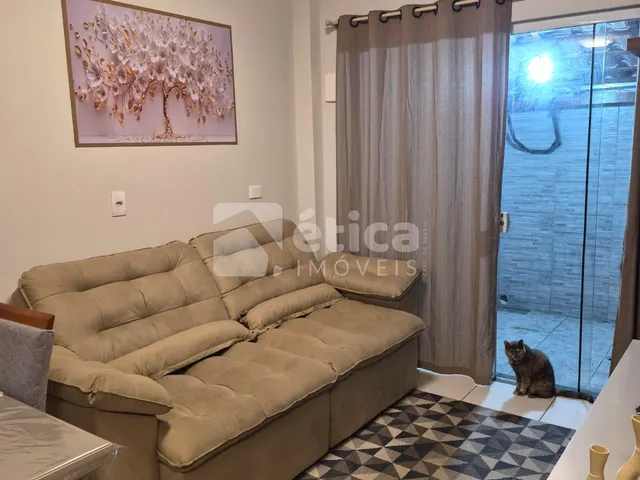 Imagem 2: Sobrado À Venda no santa Regina em Itajaí com 2 Quartos e 102M²