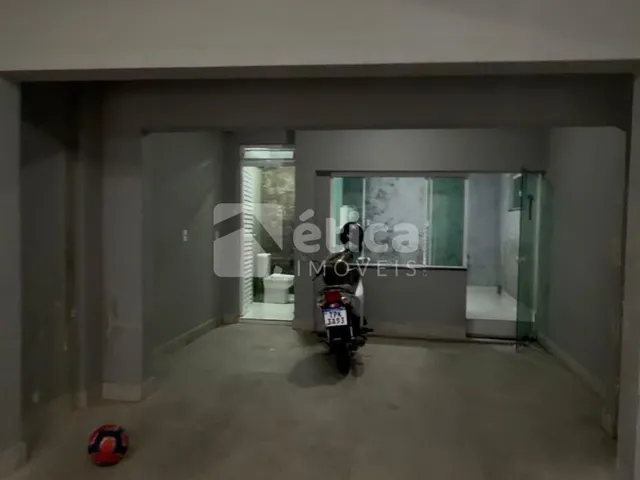 Imagem 2: Casa com 04 Dormitórios Sendo 01 Suite, Piscina À Venda no Cidade Nova Itajaí