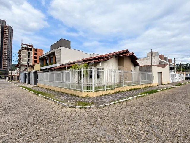 Imagem 8: Casa À Venda no Dom Bosco Itajaí 1 Suíte 2 Dormitórios Terreno 380 M²
