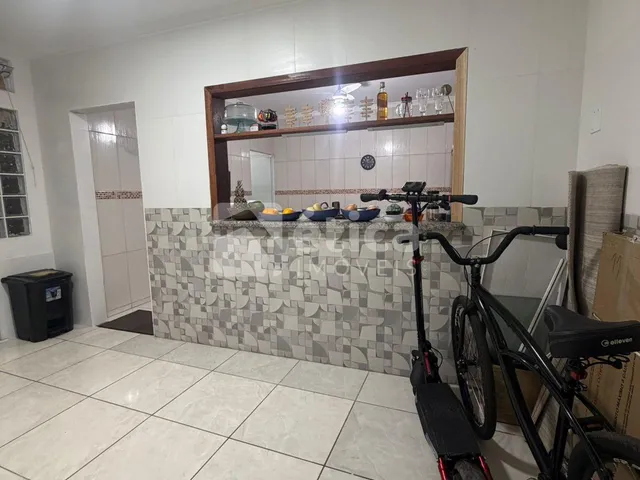 Imagem 5: Casa Semi Mobiliada para Locação com 4 Dormitórios no Bairro Fazenda, Itajaí