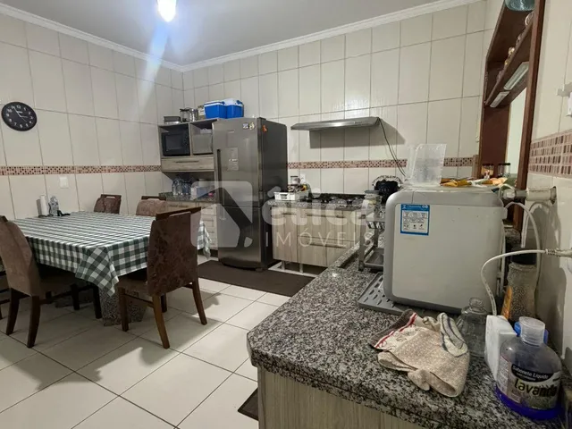 Imagem 7: Casa Semi Mobiliada para Locação com 4 Dormitórios no Bairro Fazenda, Itajaí