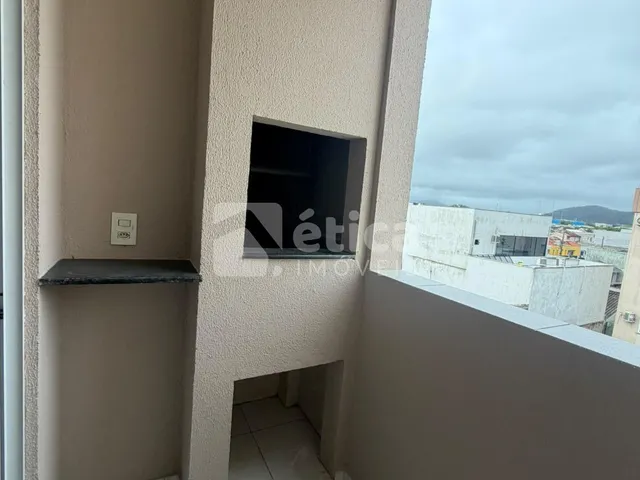 Imagem 10: Apartamento Semi Mobiliado com 2 Dormitórios para Locação na Murta, Itajaí