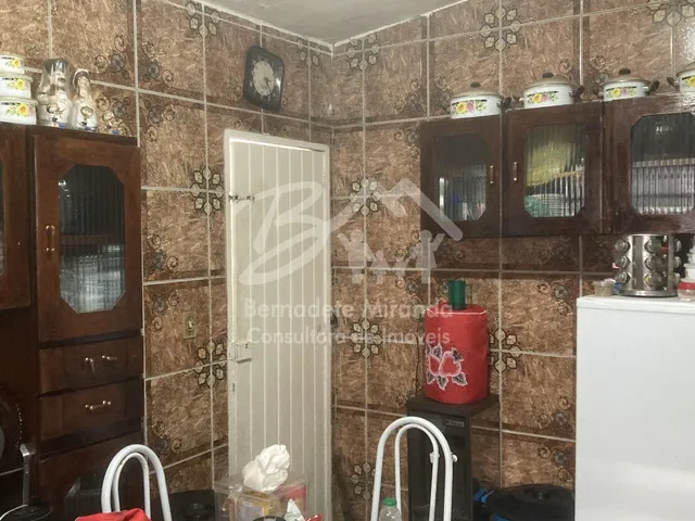 Imagem 11: Casa Murada, Gradeada. com 03 Vagas de Garagem, Jardim Arborizada, Quintal Livres, Preço 550.000
