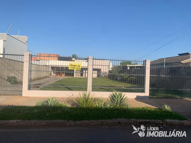 Imagem: Casa em Terreno de 600 M² À Venda no Bandeirantes