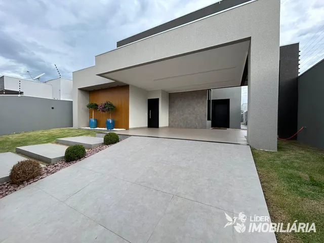 Imagem: Casa com 3 Suítes e Piscina À Venda no