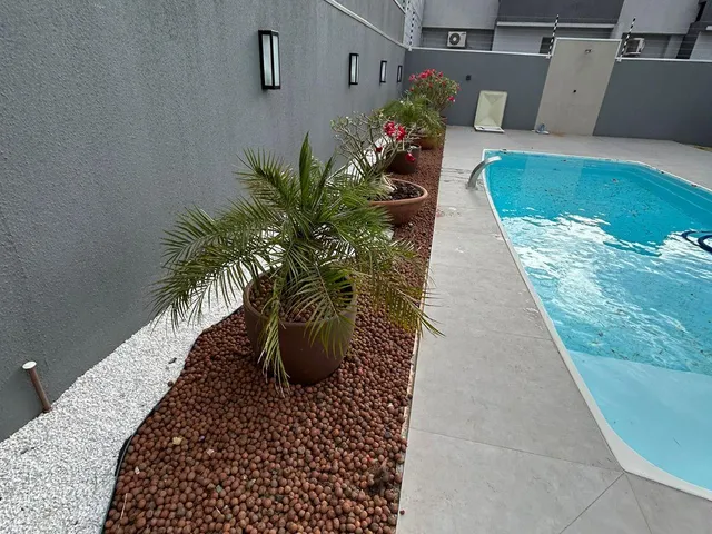 Imagem 16: Casa com 3 Suítes e Piscina À Venda no Bandeirantes