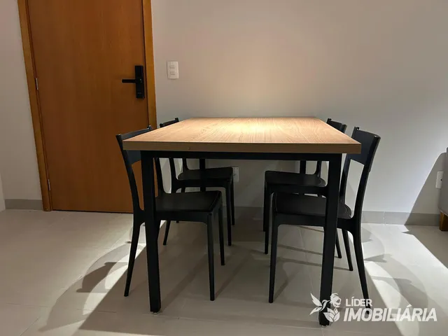 Imagem 9: Apartamento Mobiliado com Sacada e Churrasqueira À Venda no Bandeirantes