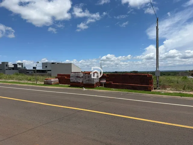Imagem: Terreno a Venda por R$ 135,000,00 no Loteamento