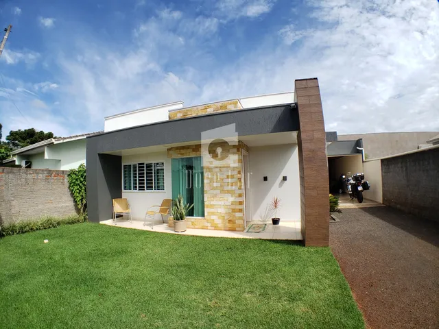 Imagem: Casa com Piscina para Venda no Margarida