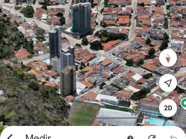 Imagem 7: Terreno de Esquina com Casa de 400M², Ideal para Edifício