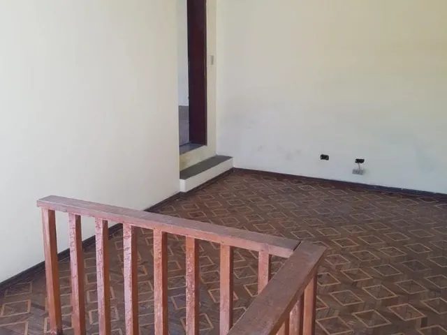 Imagem 7: Linda Casa Residenial com Salão Comercial