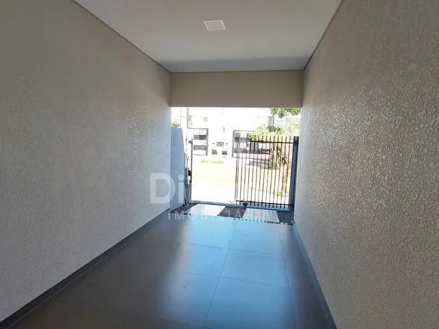 Imagem 4: Casa Nova com Pé Direito Elevado na Sala e Cozinha, Jardim Coopagro, Toledo - Pr