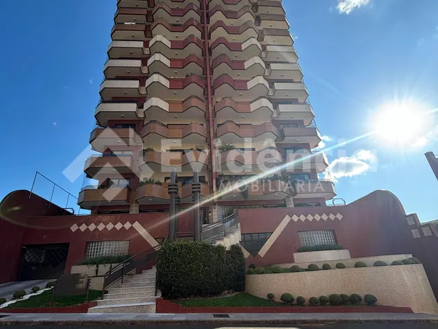 Imagem: Apartamento À Venda, no Centro da Cidade